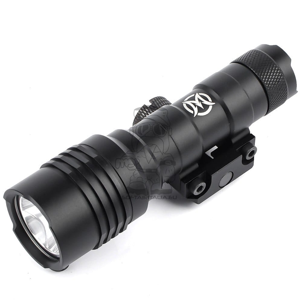 Torcia Tattica LED 500 Lumen di WADSN