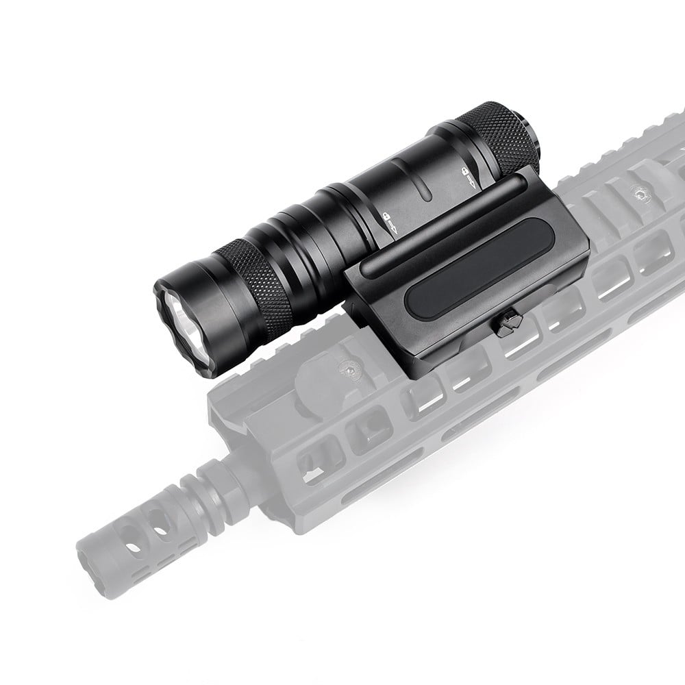 Torcia Tattica LED 1500 Lumens di WADSN