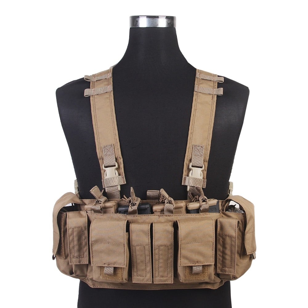 Chest Rig Tattico Coyote Brown di EMERSONGEAR