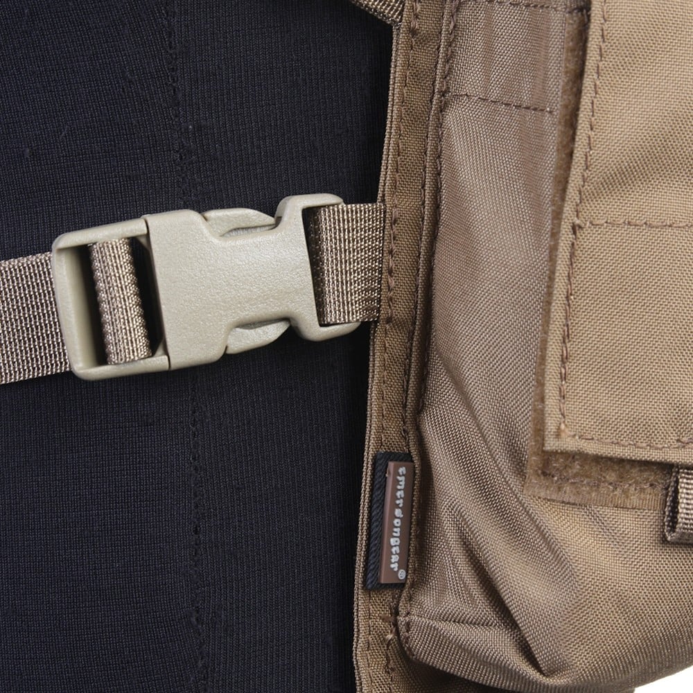 Chest Rig Tattico Coyote Brown di EMERSONGEAR