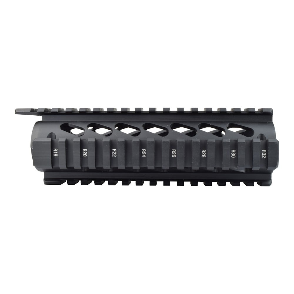 Paramano Carbine Length Quad Rail con estensione nero di JS-TACTICAL