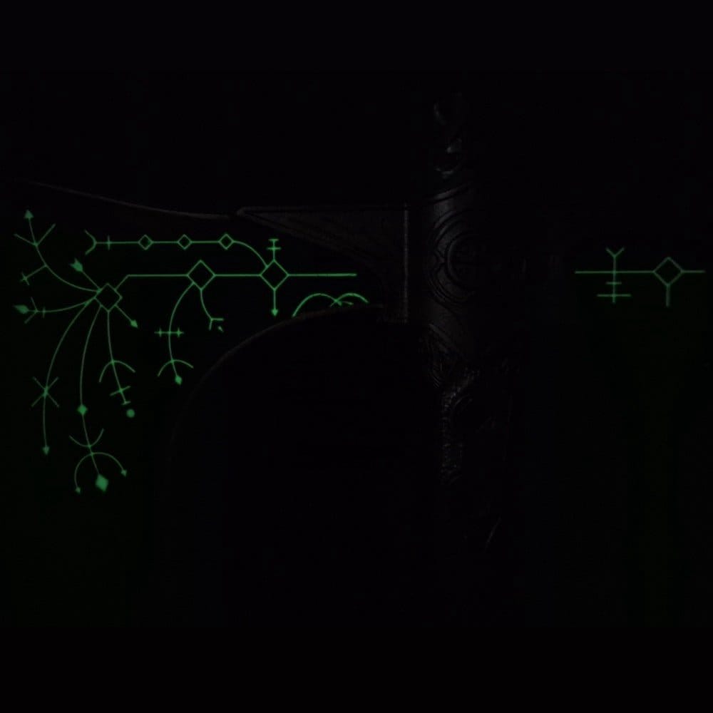 Ascia ornamentale ispirata alla Leviathan Axe di Kratos