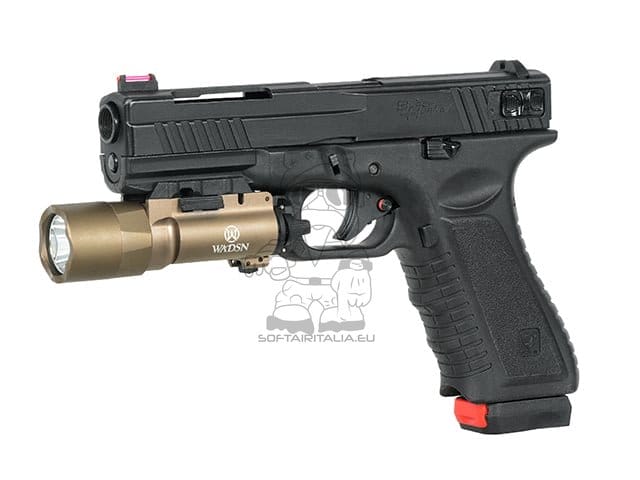 Torcia per pistola X300 Ultra color terra scura di WADSN