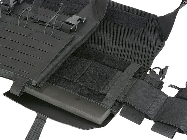 Plate Carrier Recon "Buckle Up" con porta caricatori AR15/AK nero di 8FIELDS