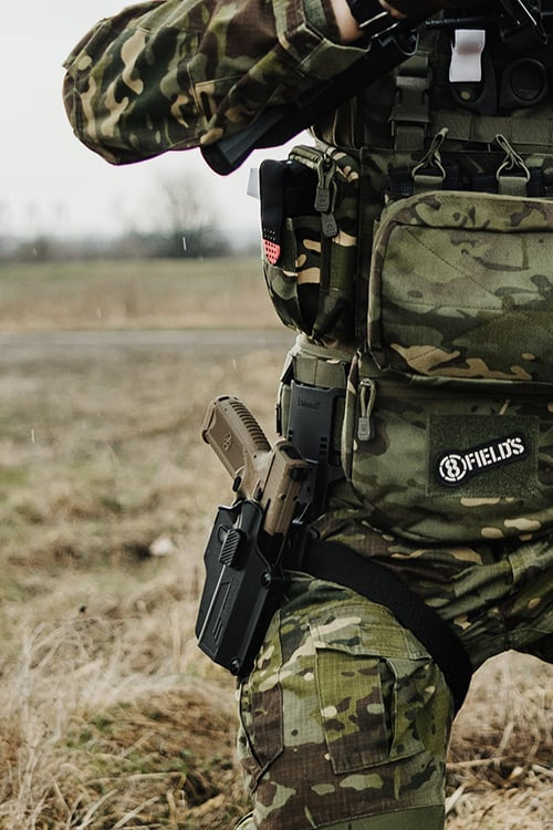 Fondina Per-Fit per oltre 80 modelli di pistola nera di AMOMAX