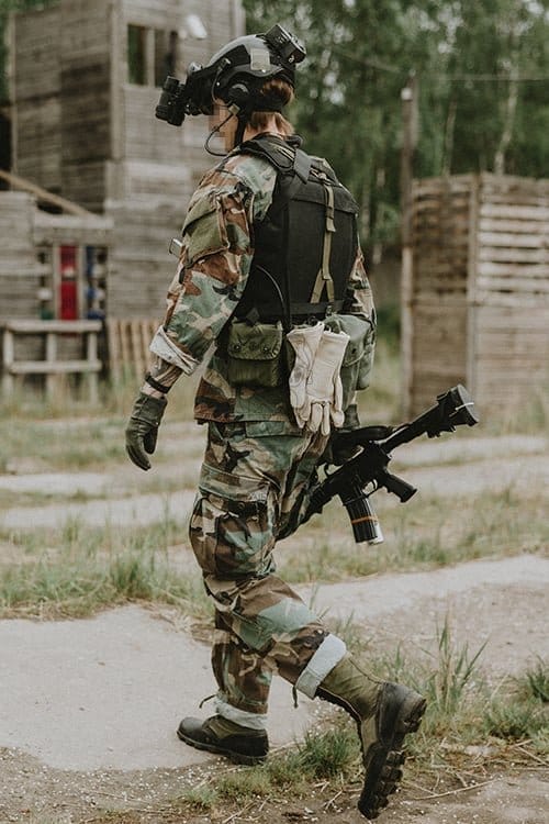 Corazza morbida Delta in colorazione Coyote di 8FIELDS