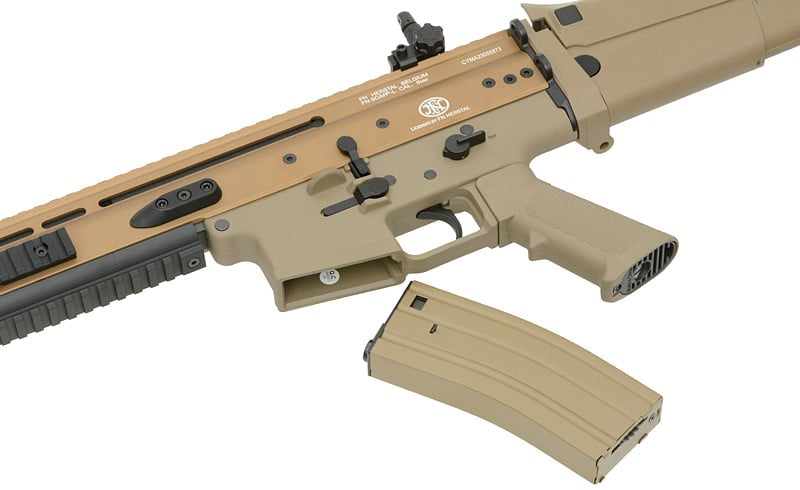 Fucile elettrico FN SCAR-L Tan con ETU di CYBERGUN