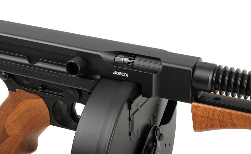 Replica di mitragliatrice Thompson CM.051 nera di CYMA
