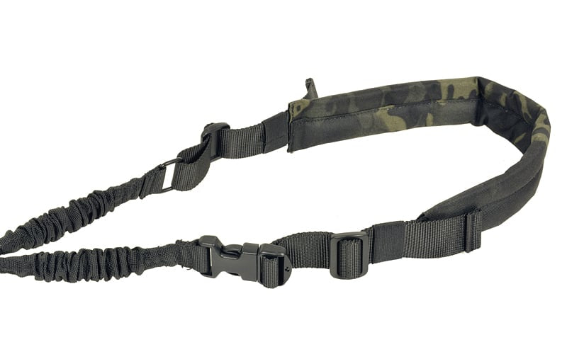 Fionda imbottita a punto singolo Multicamo Black di 8FIELDS
