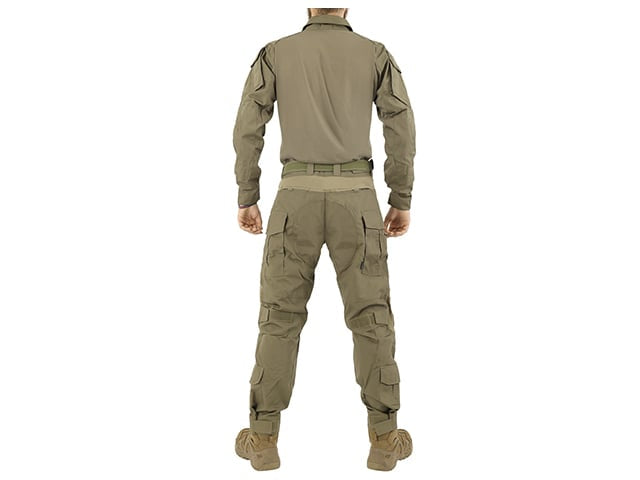 Completo mimetico da combattimento taglia XL olive di 8FIELDS