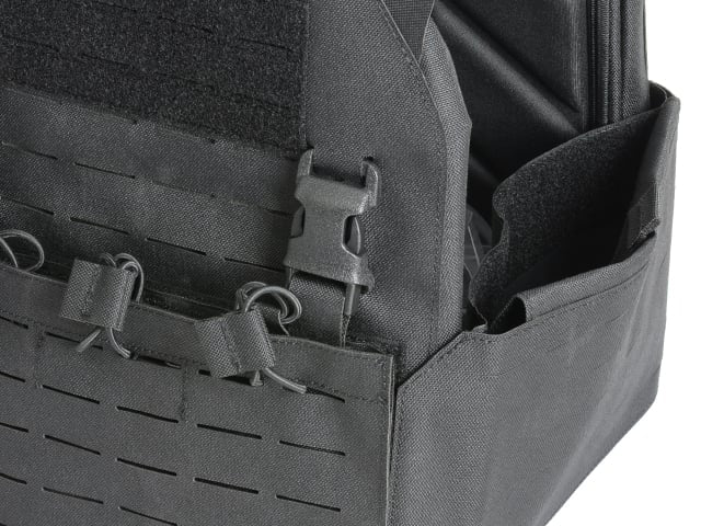 Plate Carrier QRF Laser-Cut Buckle Up con tasca AR15/AK - Nero di 8FIELDS