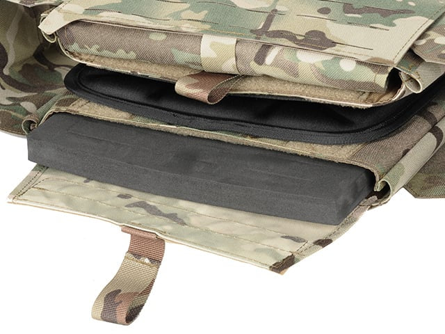 QRF Plate Carrier Laser-Cut Buckle Up con Tasca Caricatore AR15/AK Multicamo di 8FIELDS