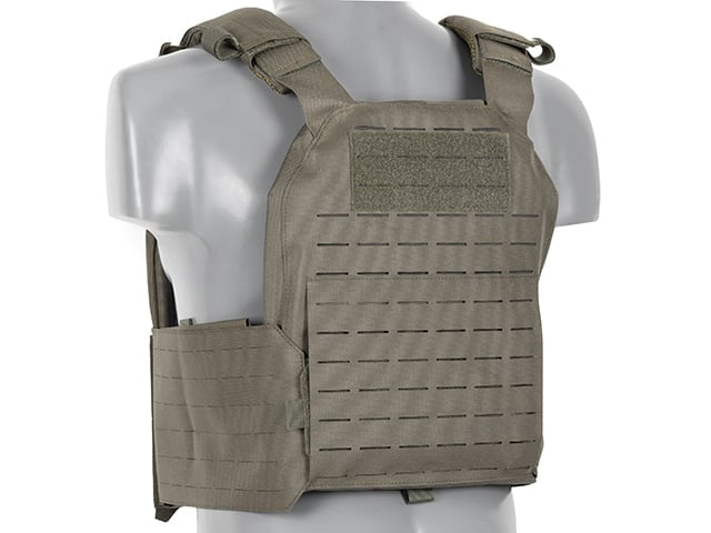Plate Carrier QRF Laser-Cut con tasca AR/AK - Ranger Green di 8FIELDS