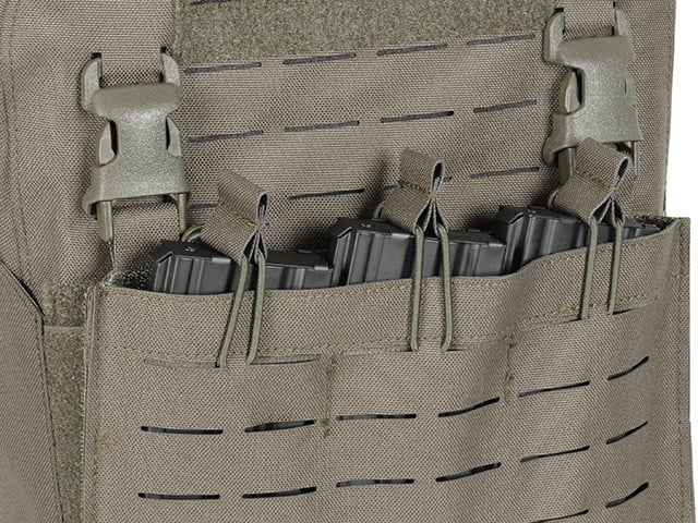 Plate Carrier QRF Laser-Cut con tasca AR/AK - Ranger Green di 8FIELDS