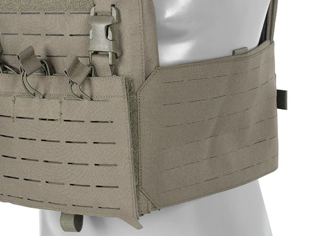 Plate Carrier QRF Laser-Cut con tasca AR/AK - Ranger Green di 8FIELDS