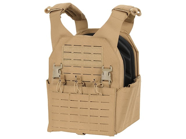 Plate Carrier tattico QRF Laser-Cut Buckle Up con porta caricatori AR15/AK tan di 8FIELDS