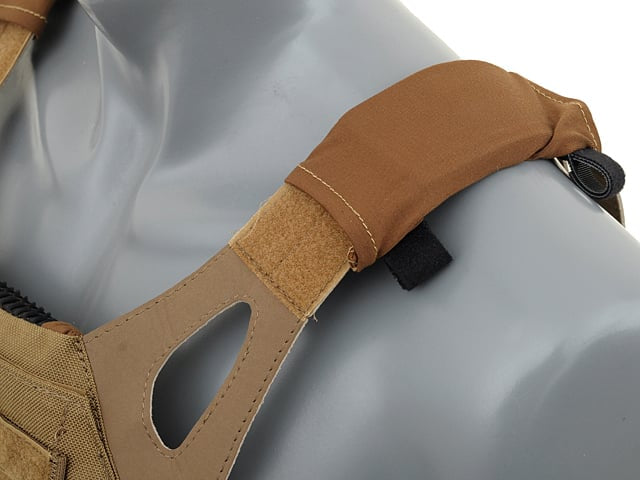 Gilet Tattico Lightweight Jump Plate Carrier di EMERSONGEAR
