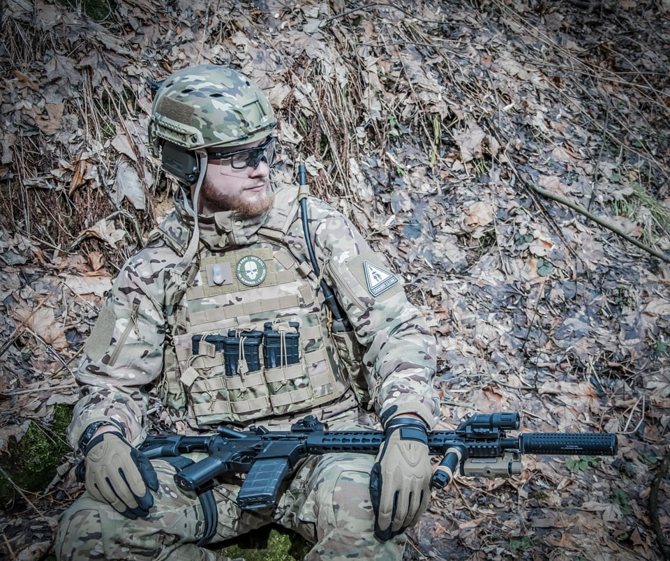 Triple Stacker M4/M16 Mag Pouch di 8FIELDS