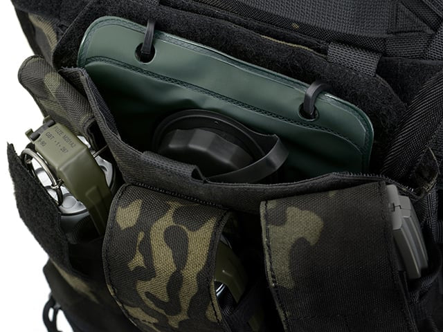Assault Back Panel - Coyote di 8FIELDS