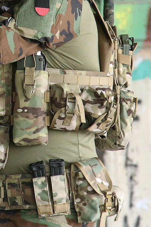 Frag Grenade Pouch - Multicamo di 8FIELDS