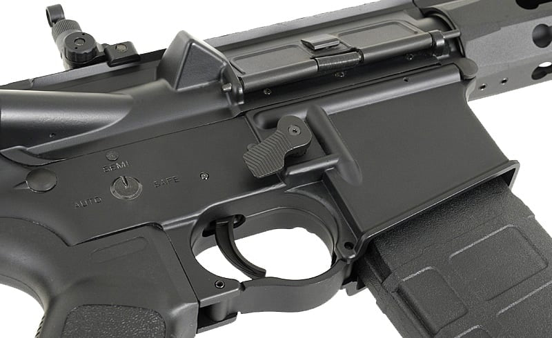 Rilascio Caricatore Ambidestro AR-15/M4 di CYMA