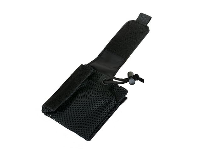 Roll-Up Bottle Pouch - Black di 8FIELDS