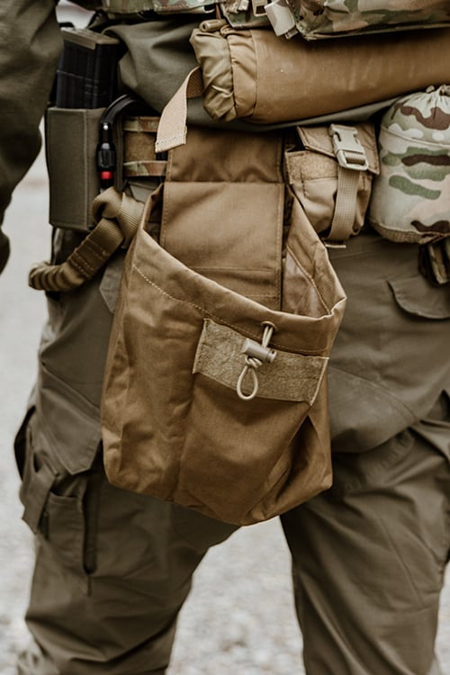 Collapsible Dump Pouch - Coyote di 8FIELDS