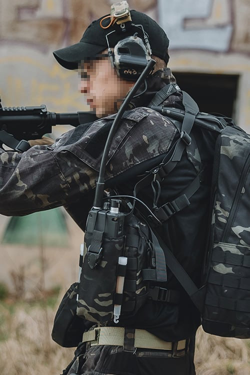 Radio Pouch PRC148/152 di 8FIELDS