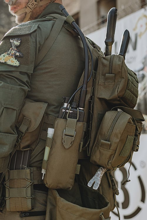 Radio Pouch PRC148/152 di 8FIELDS