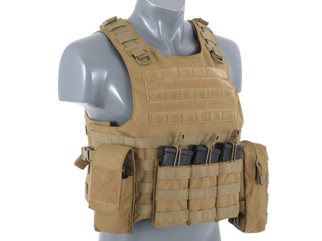 Gilet Tattico Lightweight AAV FSBE di 8FIELDS