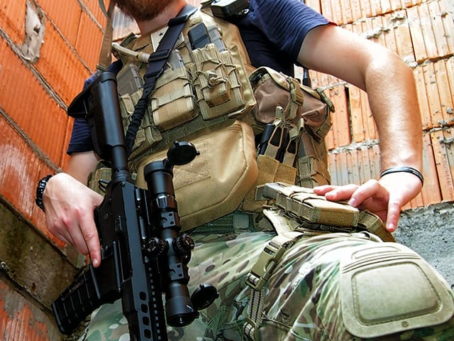 Drop-Down Utility Pouch Mod.2 di 8FIELDS