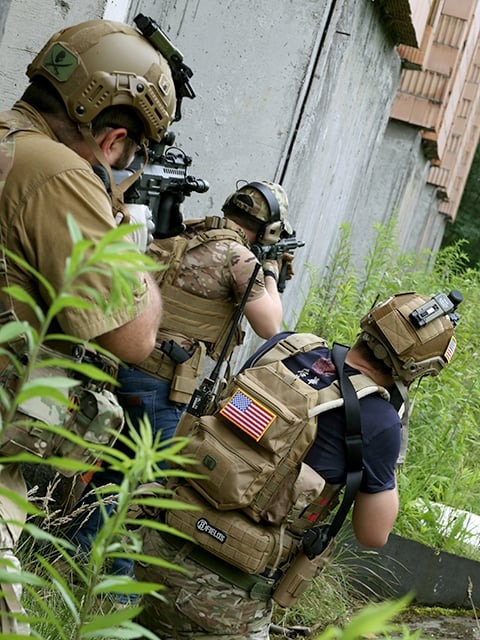 Assault Back Panel Mod.2 - Coyote di 8FIELDS