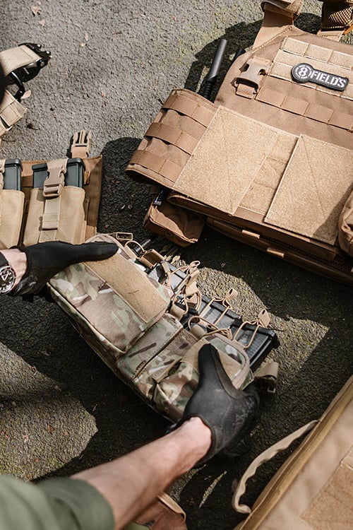 Buckle Up Recce/Sniper Chest Rig - Multicamo di 8FIELDS