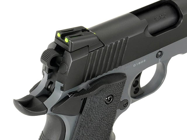 Pistola R32 Darkstorm di ARMY ARMAMENT