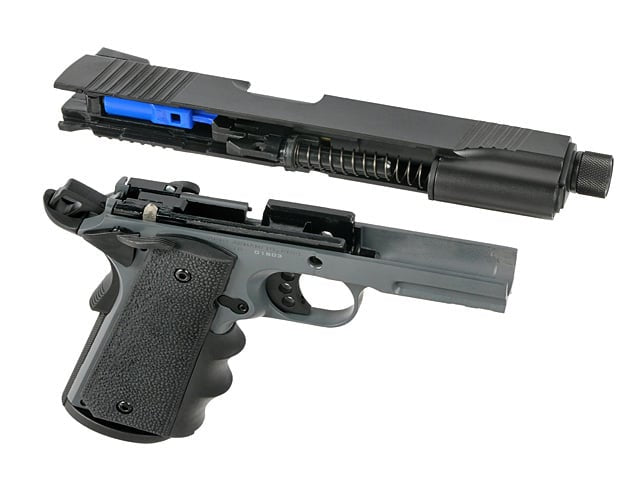 Pistola R32 Darkstorm di ARMY ARMAMENT
