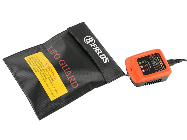 Borsa Media per Carica Sicura Batterie LiPo di 8FIELDS
