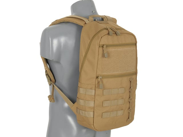 Zaino Tattico EXPLORADOR 15L Coyote di 8FIELDS