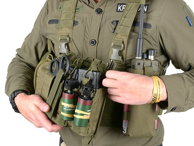 Buckle Up Modular Chest Rig - Black di 8FIELDS