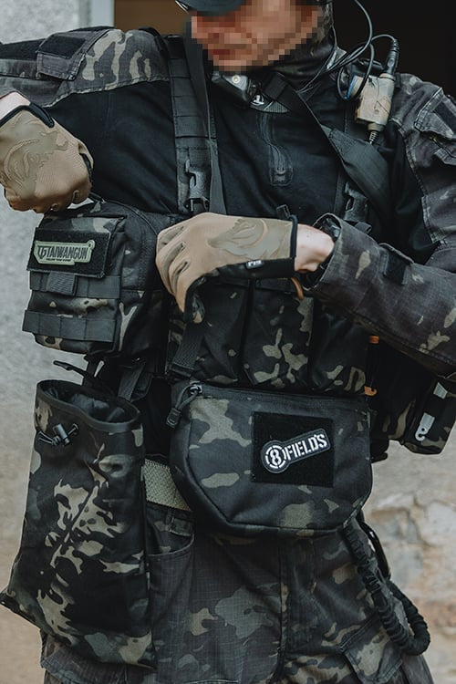 Buckle Up Modular Chest Rig di 8FIELDS
