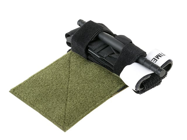 Velcro Tourniquet Holder - Olive di 8FIELDS