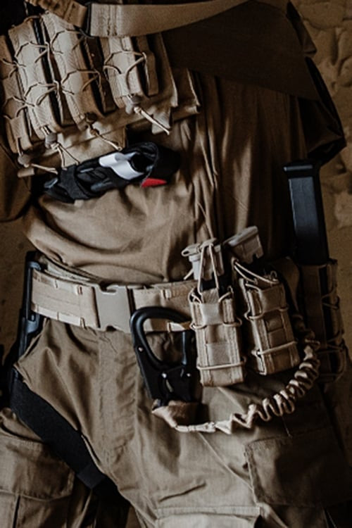 Rigid Combat Belt MOLLE (L) - Coyote di 8FIELDS