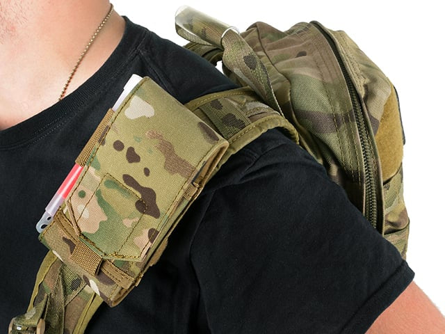 Multi-Way Carry Phone Pouch di 8FIELDS