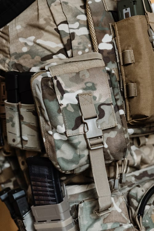 EMT Pouch Multicamo di 8FIELDS