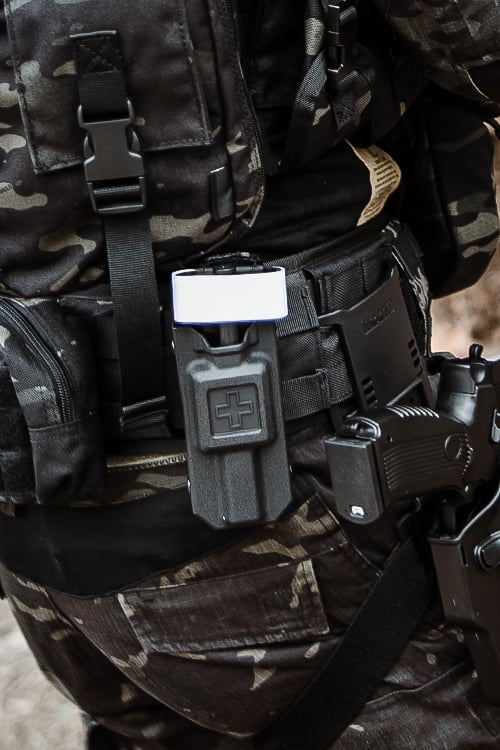 Pouch per Tourniquet in Polimero Nero di P&J