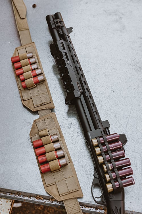Replica Shotgun M870 di EMG
