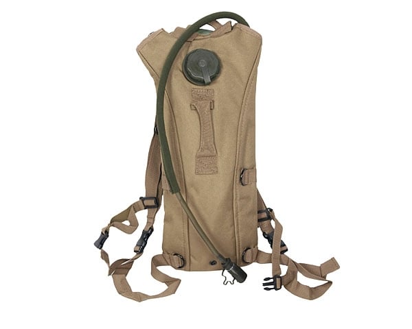 Zaino Hydration System Carrier - Coyote di 8FIELDS