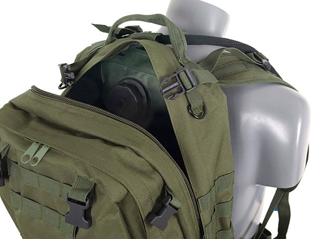 3-Day Assault Pack Olive di 8FIELDS