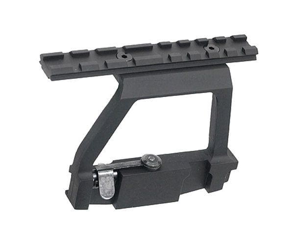 Mount per AK di CYMA