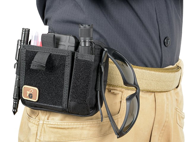 Admin Pouch Multicamo di 8FIELDS