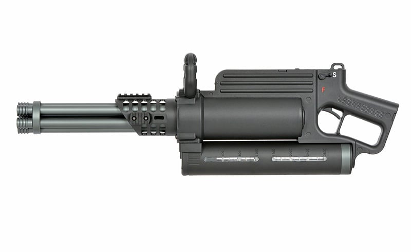 Replica Minigun di WELL